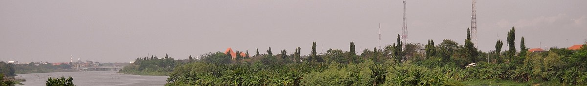 Larĝa panoramo en Kediri