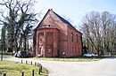 Kirche mit separatem Glockenstuhl