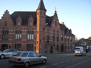 Merelbeke - Former town hall