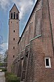 Turm und Stützmauern des Kirchenschiffs