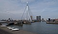 Rotterdam, de Erasmusbrug vanaf de verhoging bij de Wilhelminakade