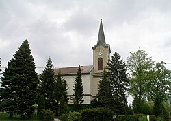 Farní kostel sv. Jana Křtitele ve Studenci.