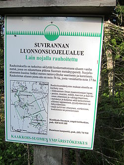 Suvirannan luonnonsuojelualueen opastaulu.