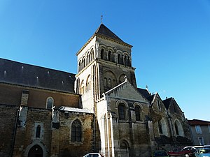 聖拉昂教堂（法語：Église Saint-Laon de Thouars）