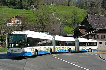 Hess LightTram dobbelleddet trolleybuss i Lucerne, Sveits.