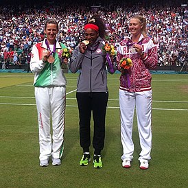 Victoria Azarenka, Serena Williams and Maria Sharapova with medals 2012.jpg