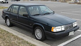 Volvo-940-Sedan.jpg