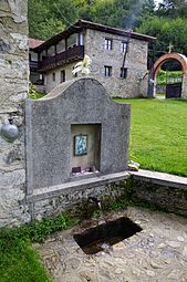 Манастирската чешма