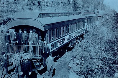 The Southern Railway Good Roads Train with some of the road experts during its fall trip in 1901.