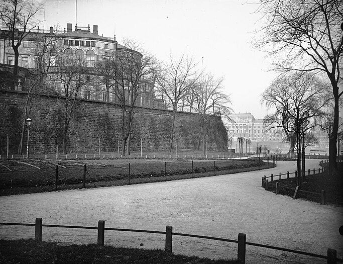 Belvedere auf der Brühlschen Terrasse. Ansicht vom Gondelhafen, um 1890