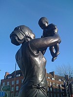 The Bronze Woman, Londen-Stockwell