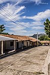 Calles, fachadas de edificios y contexto urbano del centro histórico de San Ignacio.