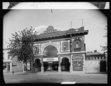 The Apollo Theater on H Street NE