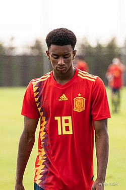 2019-ben a Spanyol U17-es csapatban