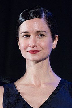 Katherine Waterston elo­kuvan Ihme­otukset ja niiden olin­paikat ensi-illassa vuonna 2016.