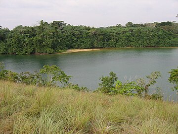 האגם הכחול במואילה