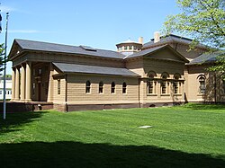 Redwood Library Newport.JPG