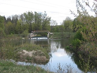The river Sysa. The weir at 8.7 km
