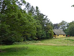 Dæmpegård i Tokkekøb Hegn.