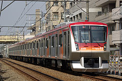 急行用の6000系（2008年3月28日、尾山台駅～等々力駅間で撮影）