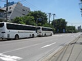 移転後の海神奈川駅駅舎の跡地周辺。