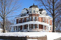 Victorian house on Ridge Pike