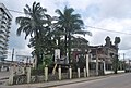 Vue de côté du palais Dika Akwa.