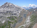 Gipfelblick nach Norden mit Weissflue, Hauptertälli und Wasserscheidi sowie dem Weissfluhjoch (rechts)