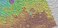 MOLA El mapa que muestra Rudaux Cráter, y otros cráteres cercanos. Elevaciones de espectáculo de los colores.