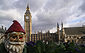 Gartenzwerg vor dem Londoner Palace of Westminster