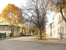 Вид от перекрёстка со Славной улицей