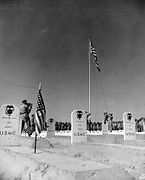 4th USMC Division sa kamposanto kan Iwo Jima