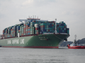 CSCL Star à la remorque de l'Elbe avec destination Hambourg