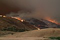 The Crown fire decends down the San Gabriel Mountains into western Palmdale Friday afternoon Image: Thomas Hays (Flickr).