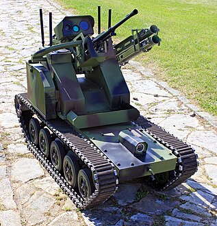 Милош (Miloš)-боевой робот с дополнительными гранатомётами M80 Zolja