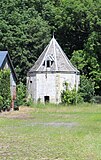 Tour en pierre, vestige actuel de l'Abbaye.