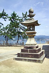 Itsukushima lantaarn
