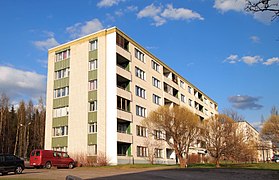 Apartment buildings on street Keltinmäentie.