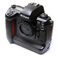 Nikon D1