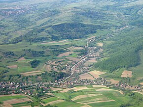 Vedere panoramică asupra satului Măgherani