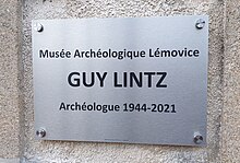 Plaque du Musée Archéologique Lémovice Guy Lintz de Saint-Gence