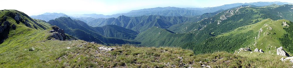 Prealpi liguri da monte galerotto.jpg