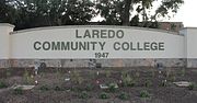 Miniatura para Colegio Comunitario de Laredo