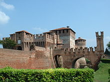 Soncino Castle, Soncino Rocca ovest.JPG