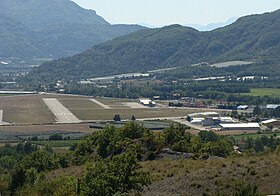 L'aérodrome de Gap - Tallard vu du nord.