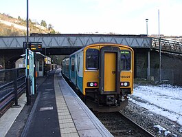 Unit 150229 at Llanhilleth railway station in 2009.jpg