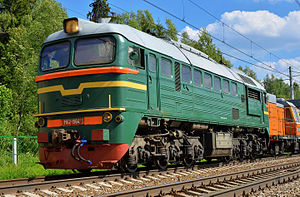 М62-1564 со служебным поездом