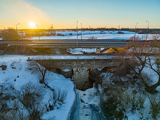 576. Трехпролетный мост в деревне Витка, Новгородский район Автор — Красный