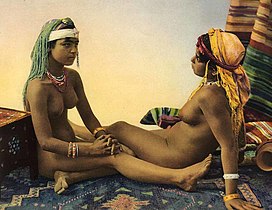 "Jóvenes moriscas argelinas", foto coloreada, hacia 1890.