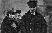 Mustafa Kemal ve eşi Latife Hanım